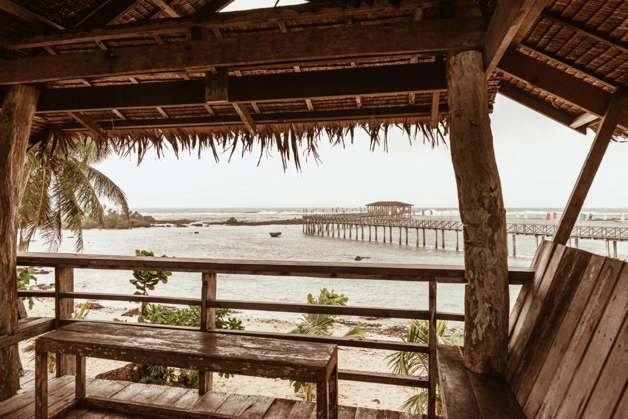 Alon Cloud9 Beach Front Catangnan Extérieur photo