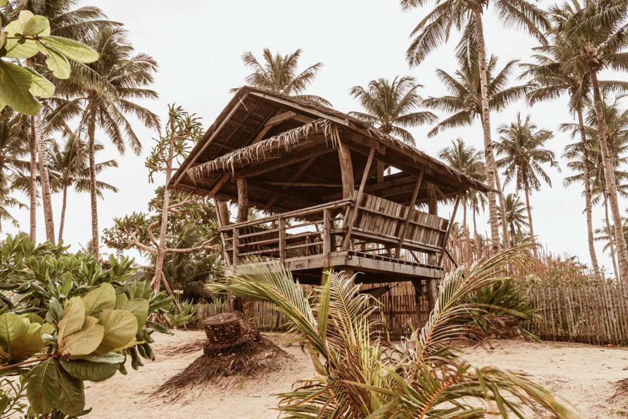 Alon Cloud9 Beach Front Catangnan Extérieur photo
