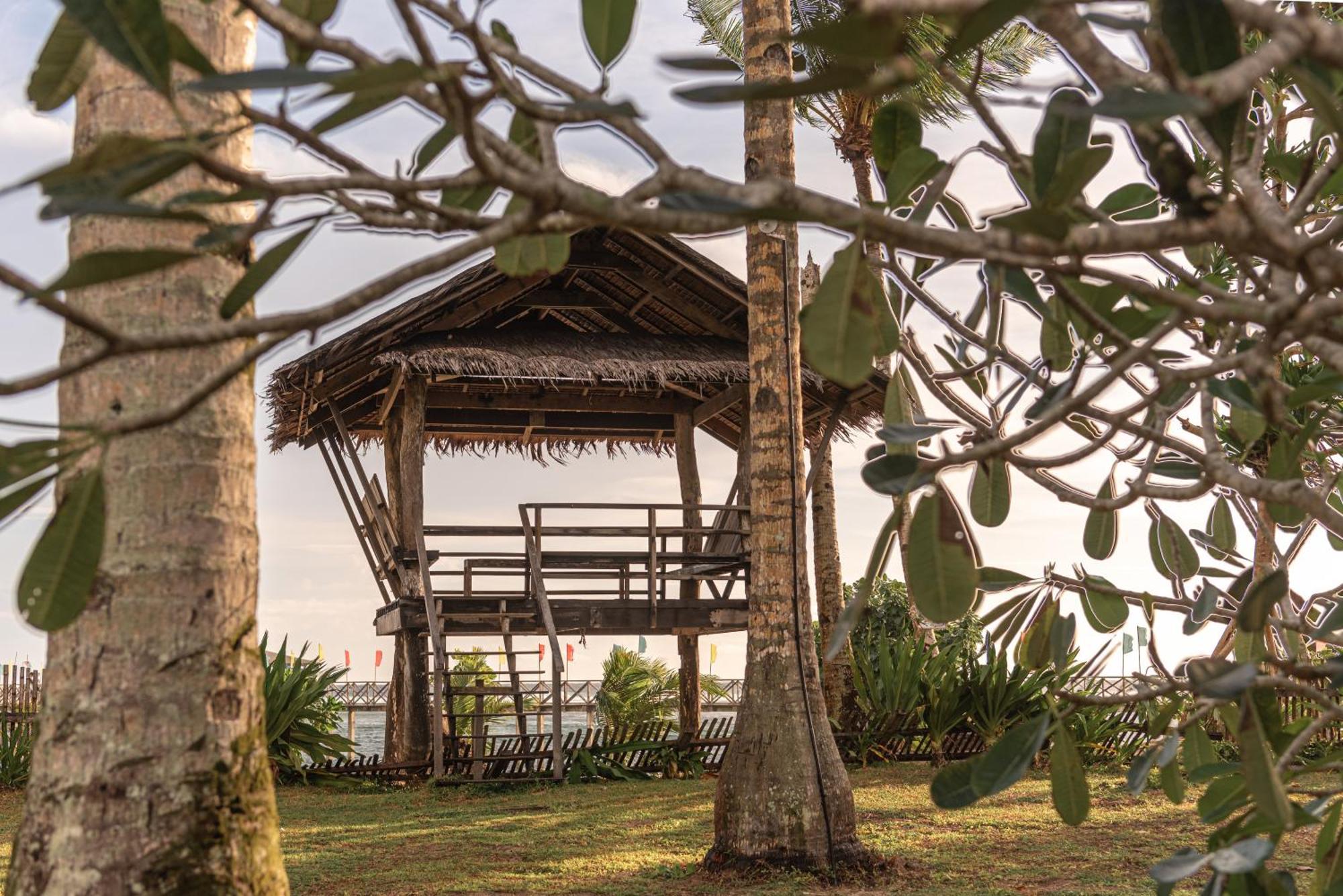 Alon Cloud9 Beach Front Catangnan Extérieur photo